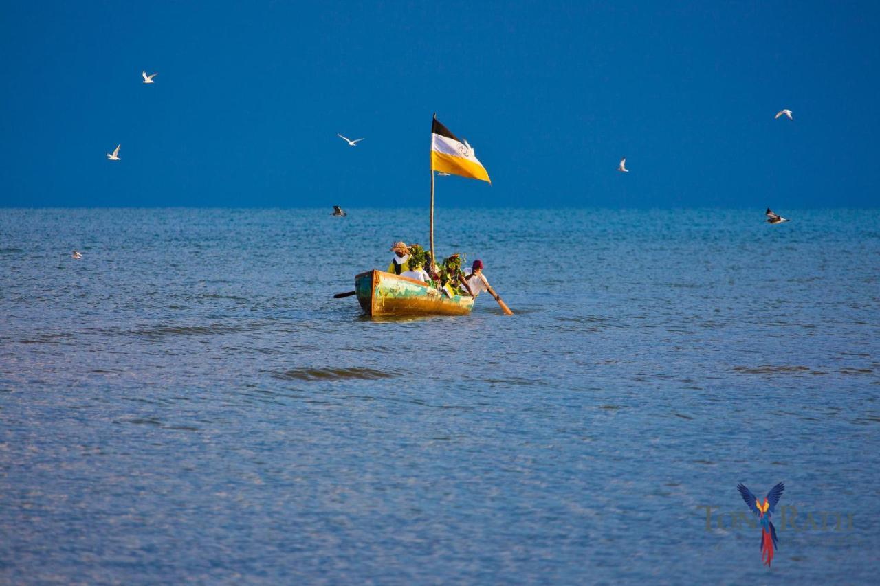Pelican Beach Resort South Water Caye Dangriga Eksteriør billede