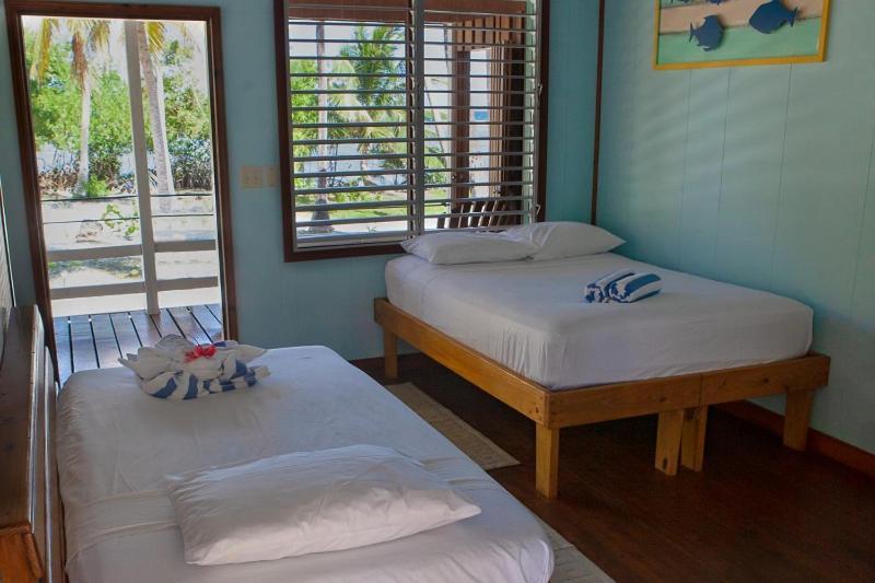 Pelican Beach Resort South Water Caye Dangriga Eksteriør billede